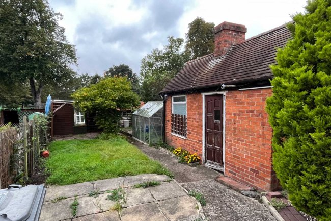 13 Bisham Village, Bisham, Buckinghamshire, SL7 1RR 2