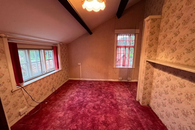 13 Bisham Village, Bisham, Buckinghamshire, SL7 1RR 2