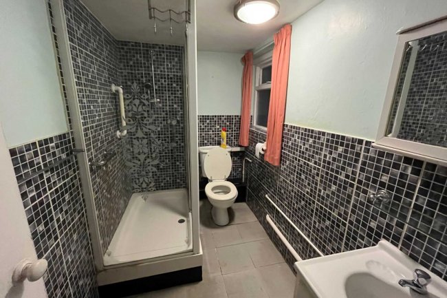 13 Bisham Village, Bisham, Buckinghamshire, SL7 1RR 2