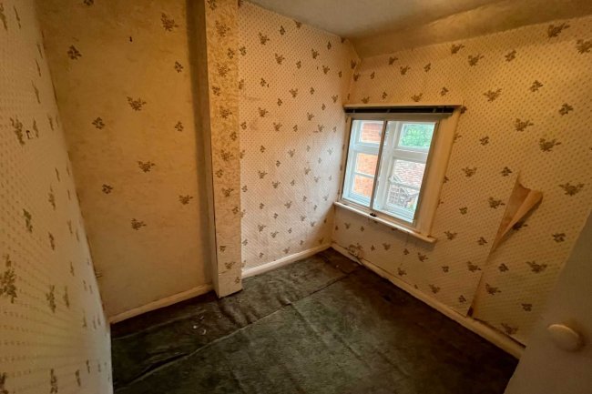 13 Bisham Village, Bisham, Buckinghamshire, SL7 1RR 2