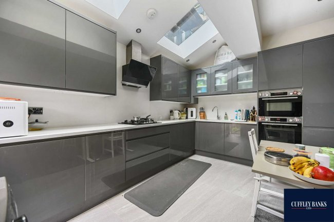 57 Eynham Road, Shepherds Bush, London, W12 0HB 1