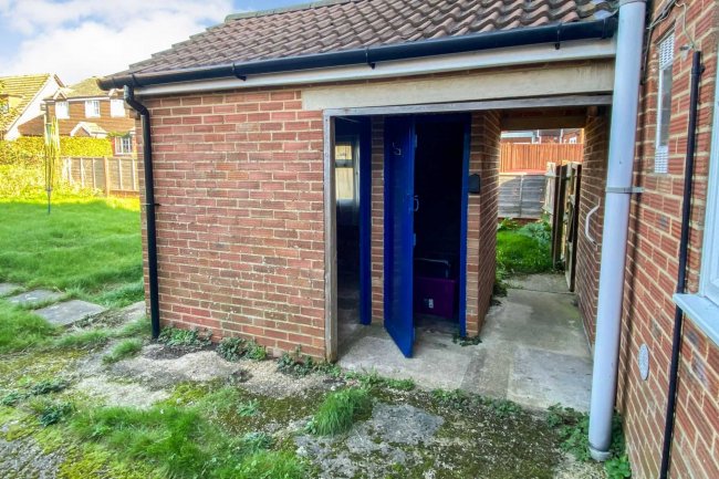 8 Aldbourne Road, Baydon, Marlborough, Wiltshire, SN8 2HZ 5