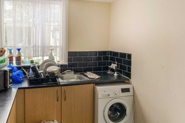 83 Newland Street, Witham, Essex, CM8 1AB 4