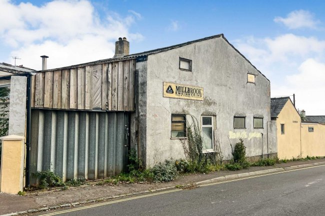 12 Wesley Road, Cinderford, Gloucester GL14 2JN 9