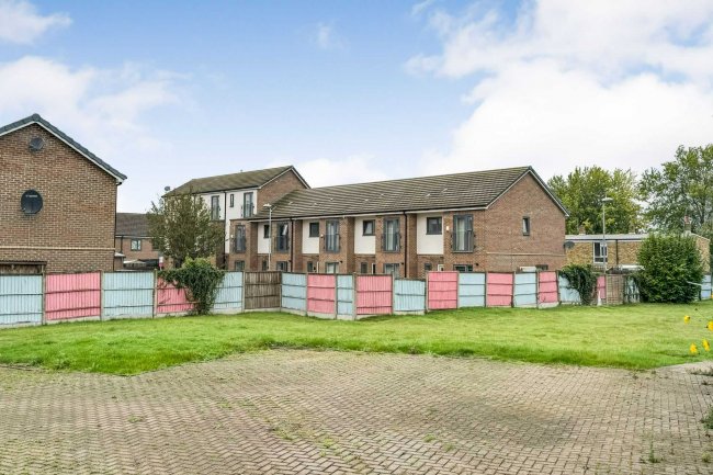 Crabbe Farm, 1 Latton Common Road, Harlow, Essex CM18 7HS 3