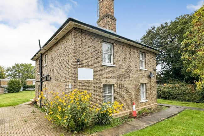 Crabbe Farm, 1 Latton Common Road, Harlow, Essex CM18 7HS 3