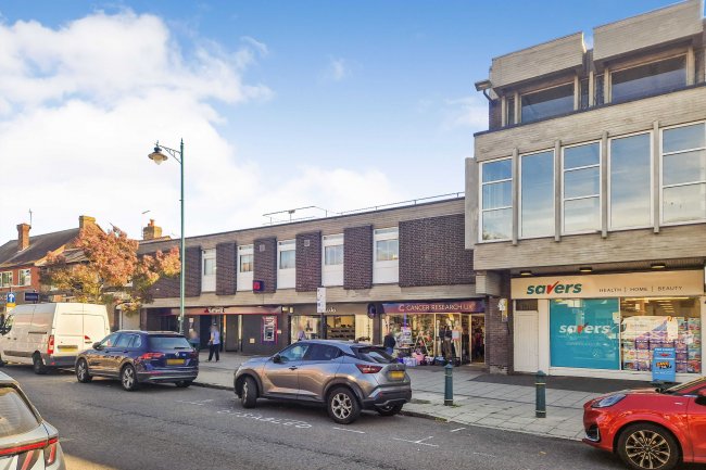 43-47 High Street, Rayleigh, Essex, SS6 7EW 6