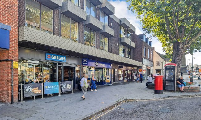 81-87 High Street, Rayleigh, Essex, SS6 7EJ 1