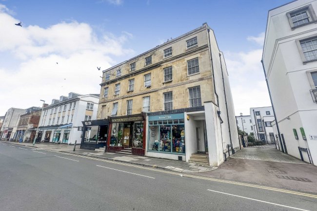 47 Winchcombe Street, Cheltenham, GL52 2NE 9