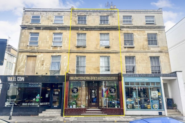 47 Winchcombe Street, Cheltenham, GL52 2NE 9
