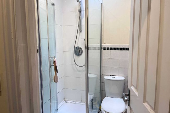 1 - 8 Admiral Mews and 82/84 Merton High Street, London, SW19 3