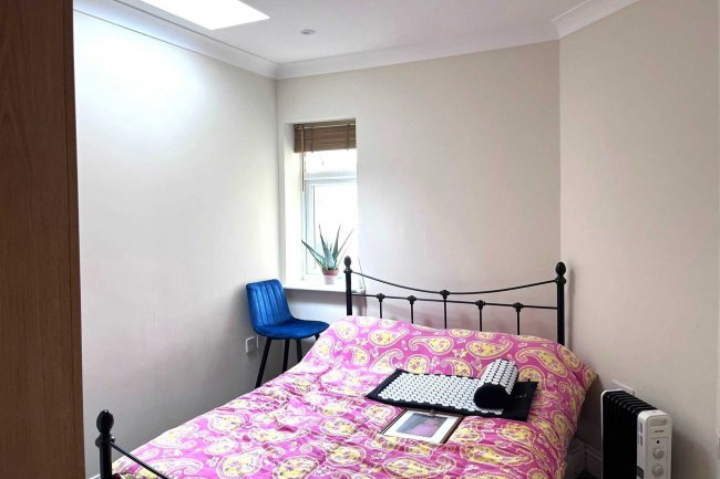 1 - 8 Admiral Mews and 82/84 Merton High Street, London, SW19 3