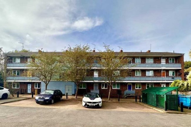 Flat 5, Loveday House, Bannister Close, Brixton, London, SW2 2PB 4