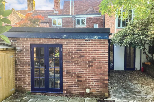 74 High Street, Lymington, SO41 9AL 3