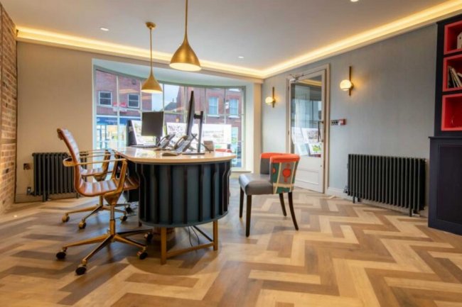 74 High Street, Lymington, SO41 9AL 3