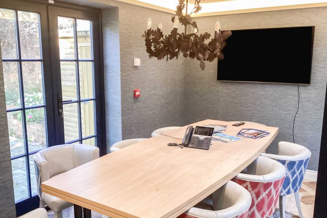 74 High Street, Lymington, SO41 9AL 3