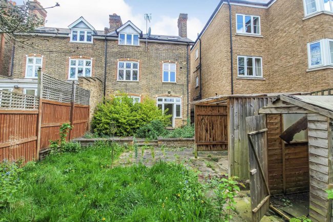 3 Durham Road, Raynes Park, London SW20 0QH 8