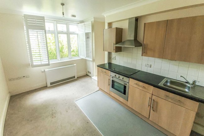 3 Durham Road, Raynes Park, London SW20 0QH 8