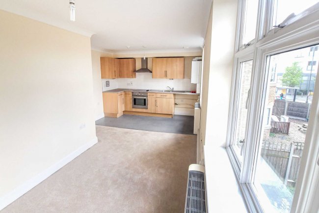 3 Durham Road, Raynes Park, London SW20 0QH 8