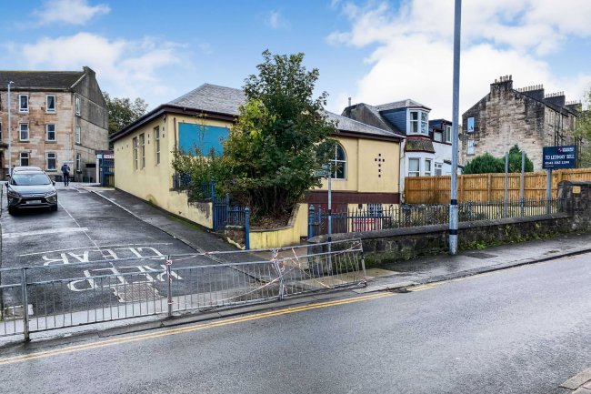 1 Inverkip Road, Greenock, PA16 9AA 8