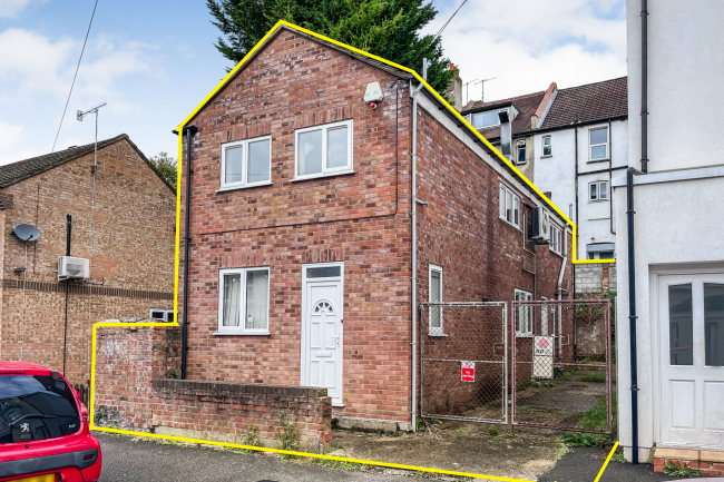 67 Lower Road, Kenley, Croydon, CR8 5NH 6