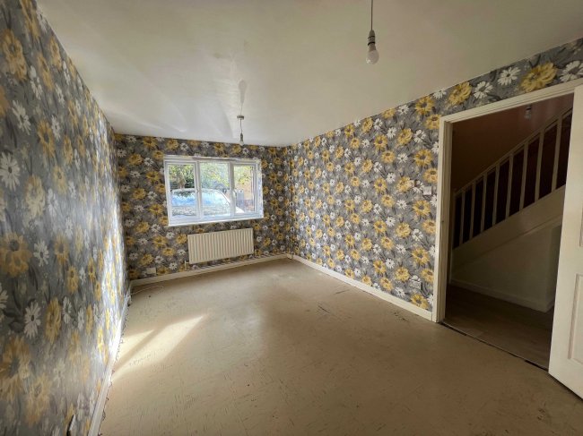 7 Victoria Road, Leytonstone, E11 4JS 8