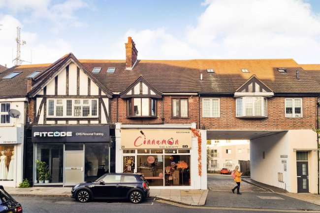 Flat 3, 20B High Street, Barnet EN5 5RU 5