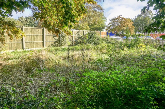 Land adjoining 1 Yard Mead, Egham, TW20 0AB 3