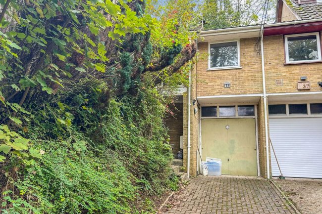 35 Melody Road, Biggin Hill, Westerham, Kent, TN16 3PH 10