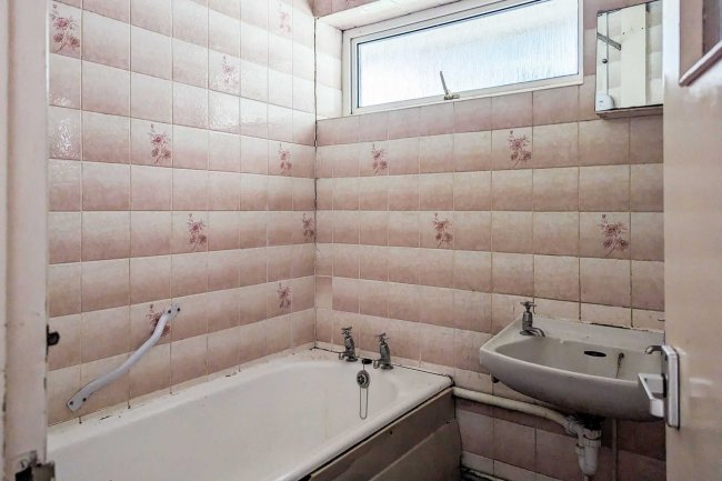 35 Melody Road, Biggin Hill, Westerham, Kent, TN16 3PH 10