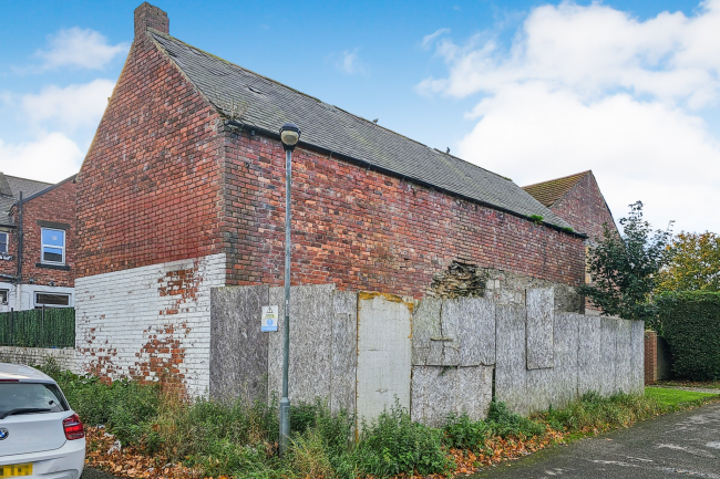 Outbuilding to Rear of Royal George, Main Street, Shildon, DL4 1AJ 8