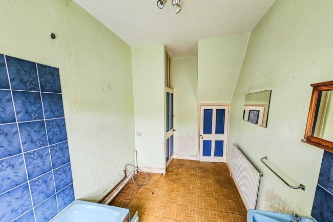 12 Holly Street, Bradford, BD6 3NF 3