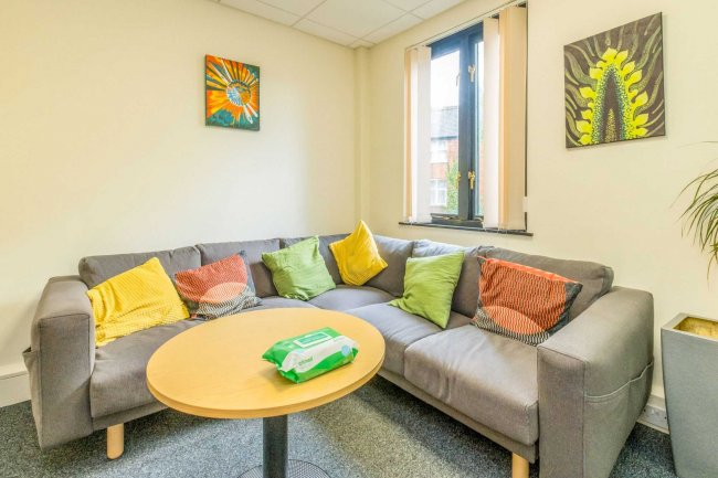 318 Kings Road, Reading, RG1 4JG 1