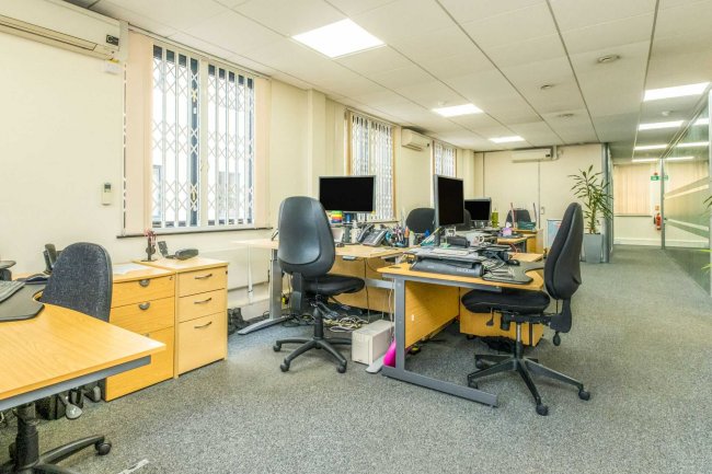 318 Kings Road, Reading, RG1 4JG 1