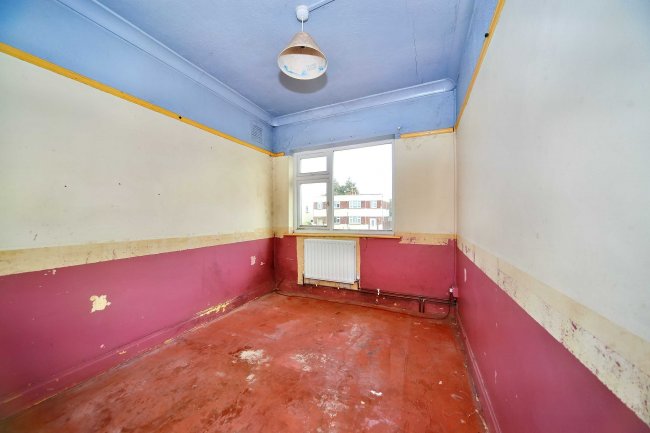 30 Woollam Road, Wellington, TF1 2LW 9