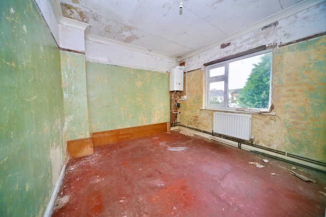 30 Woollam Road, Wellington, TF1 2LW 9