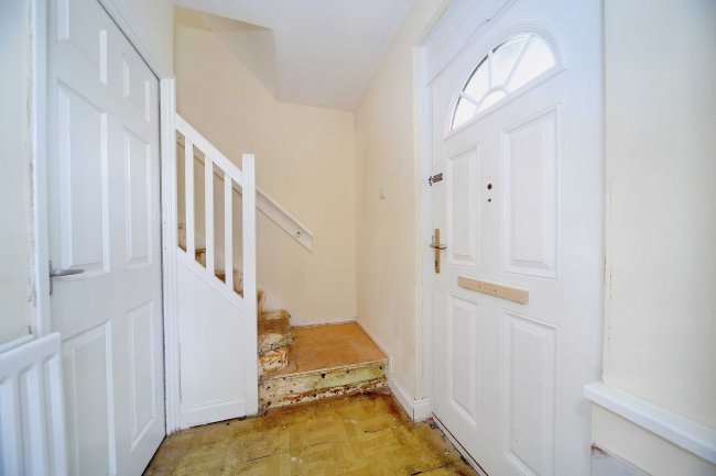 43 Gloucester Avenue, Dawley TF4 2HX 8