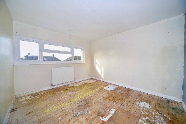 43 Gloucester Avenue, Dawley TF4 2HX 8