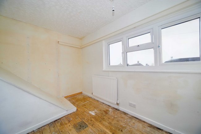 43 Gloucester Avenue, Dawley TF4 2HX 8