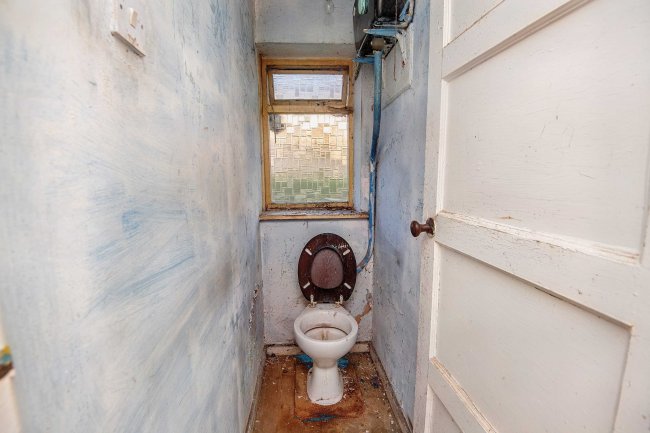 7 Haldane Crescent, Bolsover, Chesterfield, S44 6RU 3