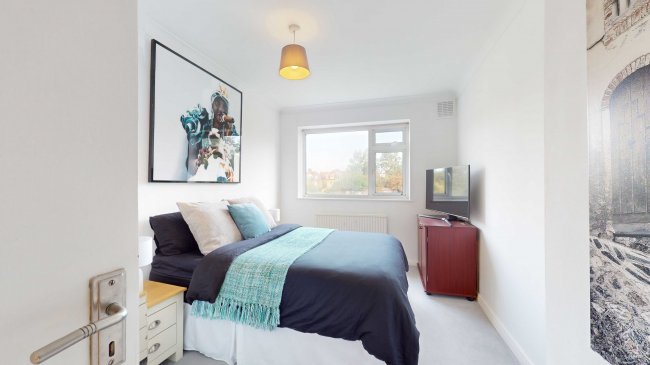 Flat 18, Queens Gate Gardens, Putney, London, SW15 6JN 10