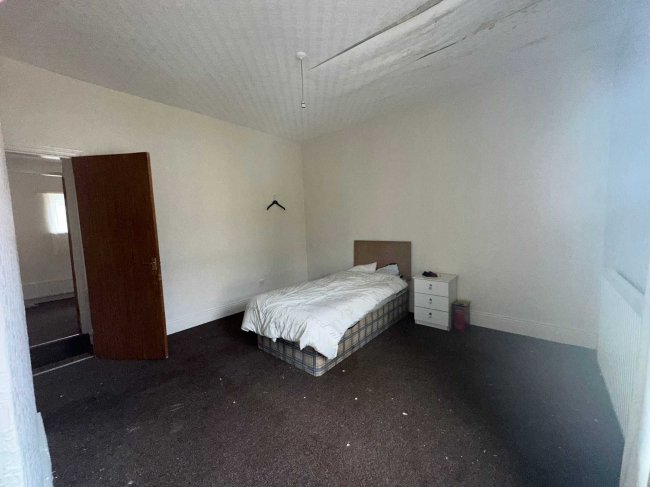 30 Howlish View, Coundon, Bishop Auckland, DL14 8ND 7