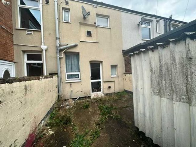 30 Howlish View, Coundon, Bishop Auckland, DL14 8ND 7