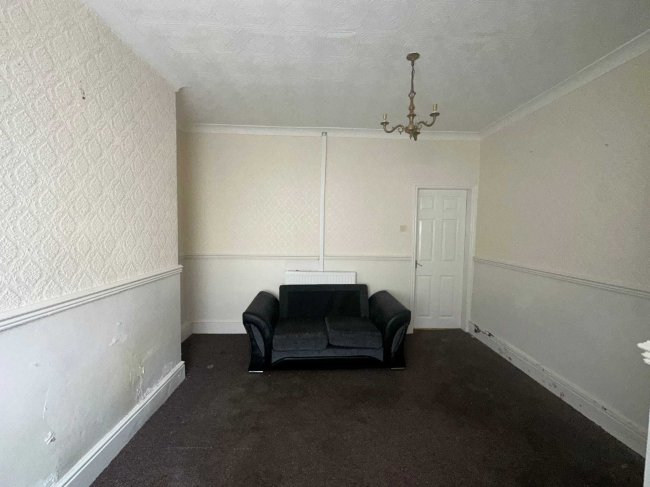 30 Howlish View, Coundon, Bishop Auckland, DL14 8ND 7