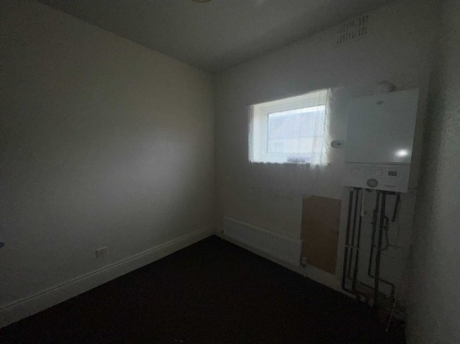 30 Howlish View, Coundon, Bishop Auckland, DL14 8ND 7