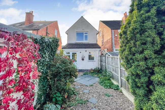 8 Abingdon Road, West Bridgford, Nottingham, NG2 5JR 4