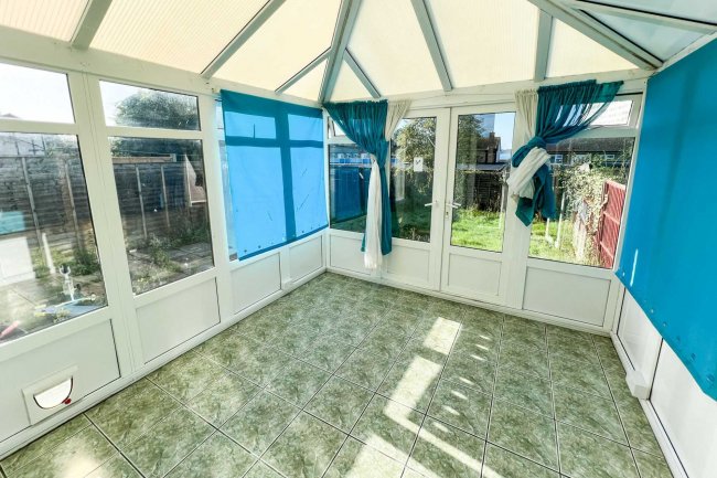 40 Hawkley Green, Southampton, Hampshire, SO19 9NQ 9