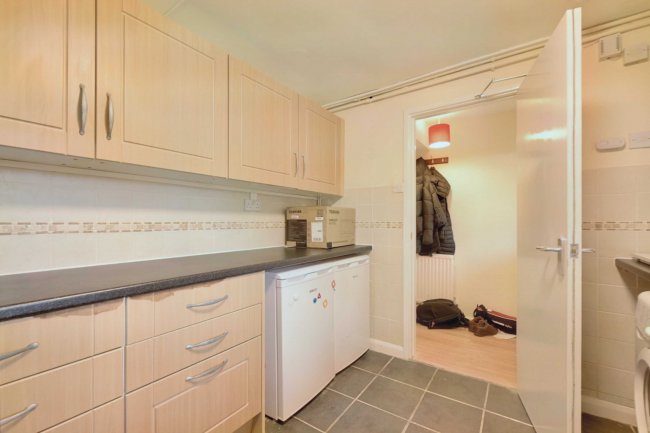 Flat 11, Walsingham House, Wheeler Street, Maidstone, Kent, ME14 2UD 7