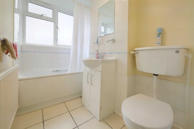 Flat 11, Walsingham House, Wheeler Street, Maidstone, Kent, ME14 2UD 7