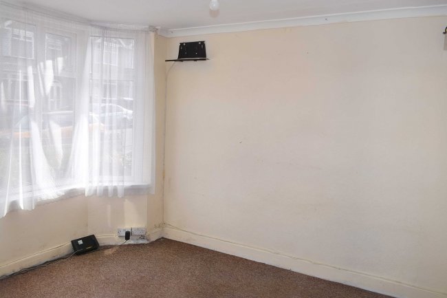 19 Tiverton Road, Coventry, West Midlands, CV2 3DN 4